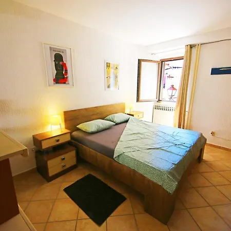 Lovely Studio Damuggia With Terrace *
