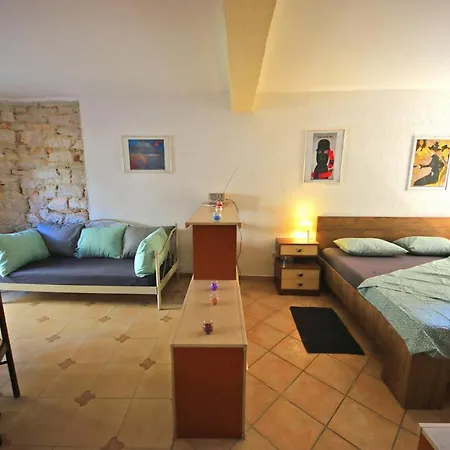 Lovely Studio Damuggia With Terrace Daire *