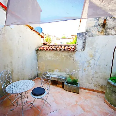 Lovely Studio Damuggia With Terrace Daire Rovinj