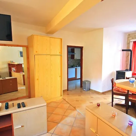 Lovely Studio Damuggia With Terrace * Rovinj