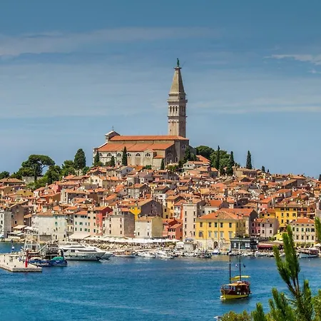 Lovely Studio Damuggia With Terrace Rovinj