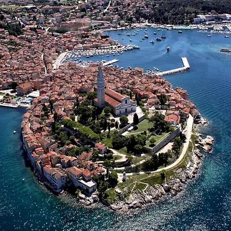 Lovely Studio Damuggia With Terrace * Rovinj